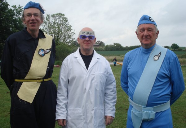 3 old blokes